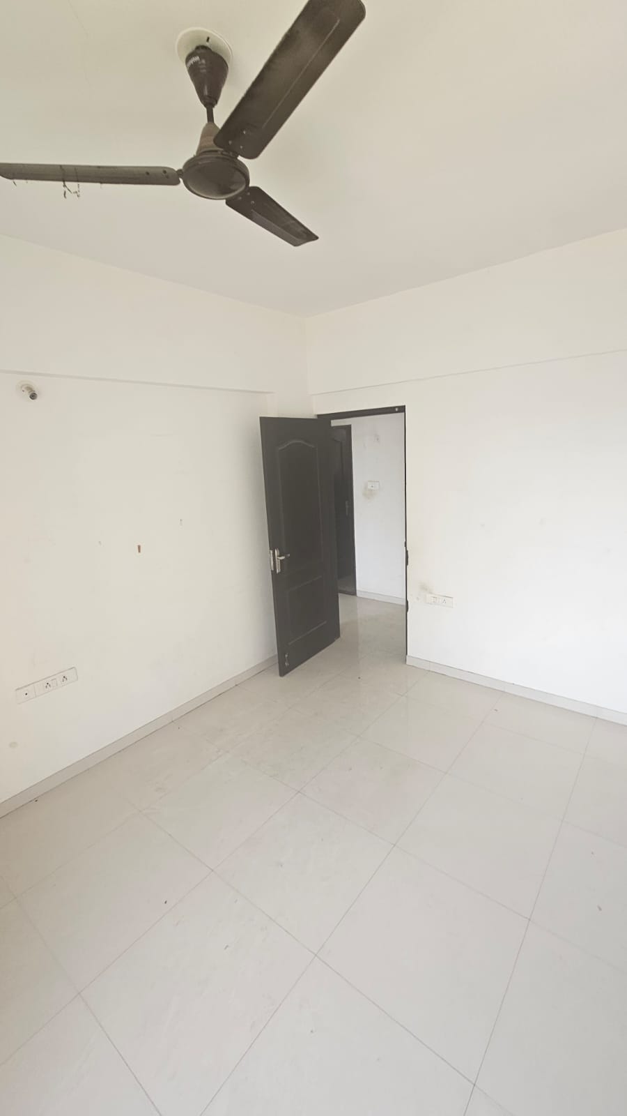 3 BHK + Extra Room Apartment For Sale in Nyati Ethos