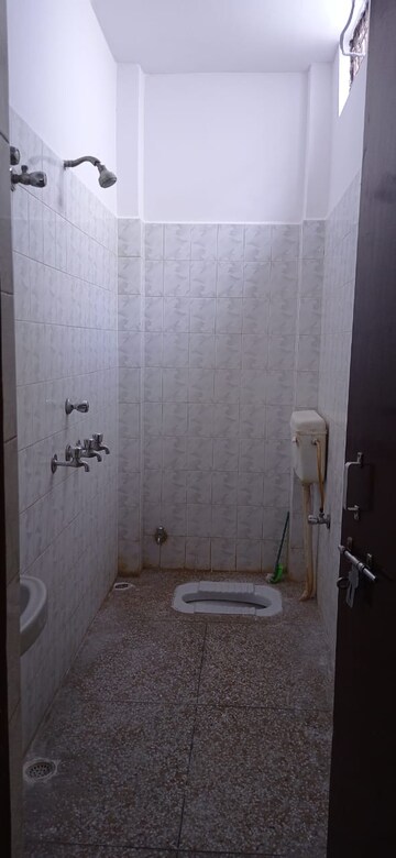 Bathroom in 2 BHK Independent House at Indira Nagar – for Rent