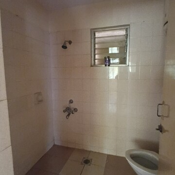 Bathroom in 3 BHK Apartment at Unitech Heritage Estate, Yelahanka – for Rent