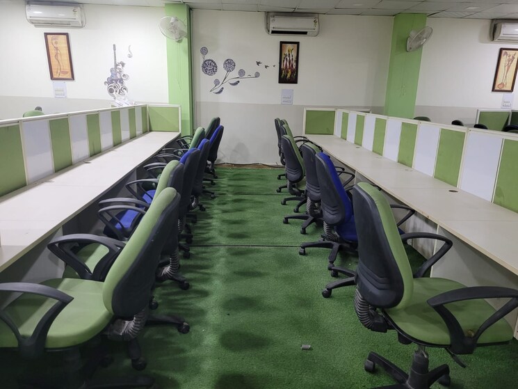 Team Area, sector 63 Commercial Office Space 3500 Sq.Ft. In Sector 63 Noida 8609706