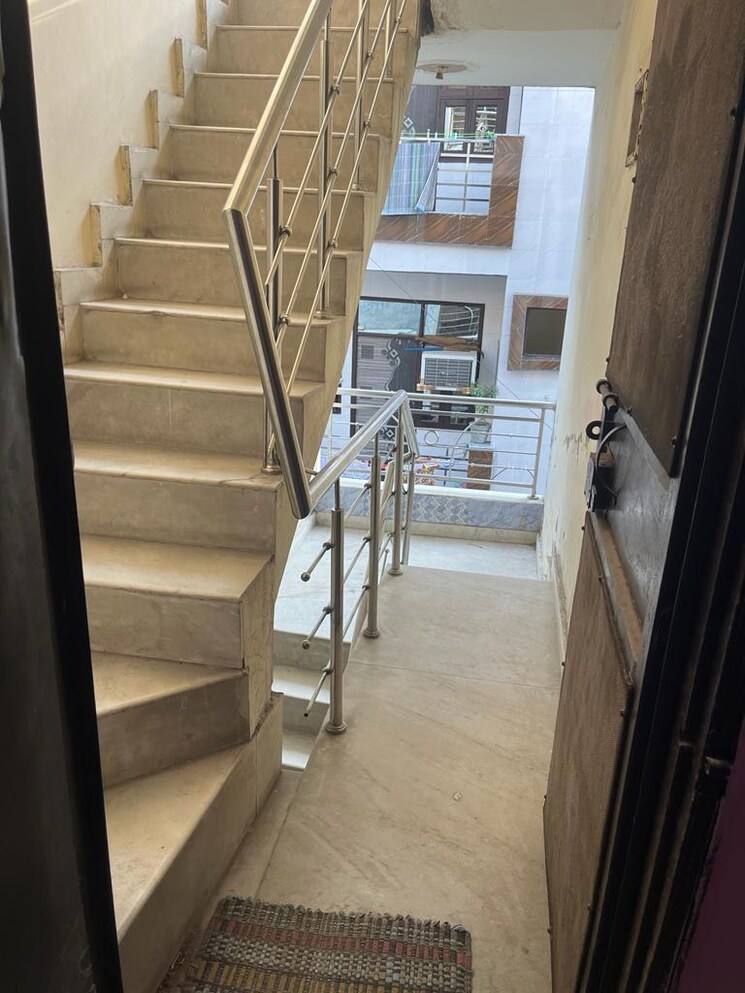 Balcony, new ashok nagar 2.5 Bedroom 600 Sq.Ft. Builder Floor In New Ashok Nagar Delhi 8609738