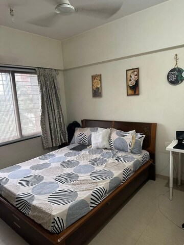 Bedroom in 2 BHK Apartment at Chembur – for Rent