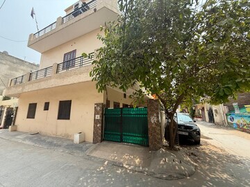 6 BHK Independent House For Sale in Sector 15