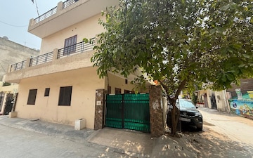 6 BHK Independent House For Sale in Sector 15