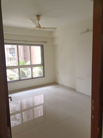 Room in 2 BHK Apartment at Godrej Prime, Chembur – for Rent