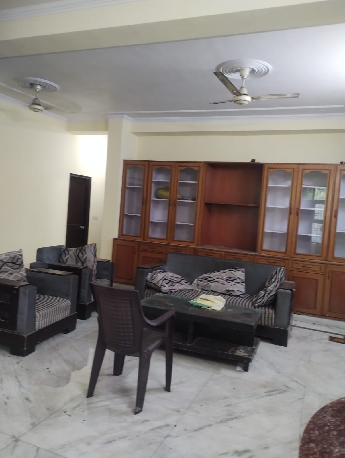 3 BHK 215 Sq.Ft. Builder Floor in Ansal Sushant Apartments