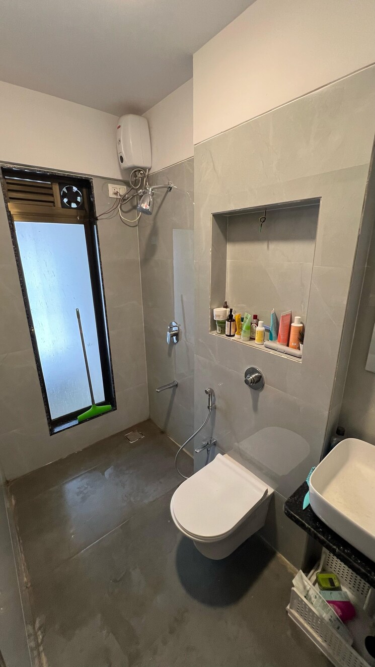 Bathroom, sindhi-society 2 Bedroom 910 Sq.Ft. Apartment In Chembur Mumbai 8609756
