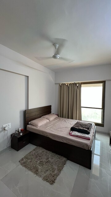 Bedroom in 2 BHK Apartment at Sindhi Society, Chembur – for Rent