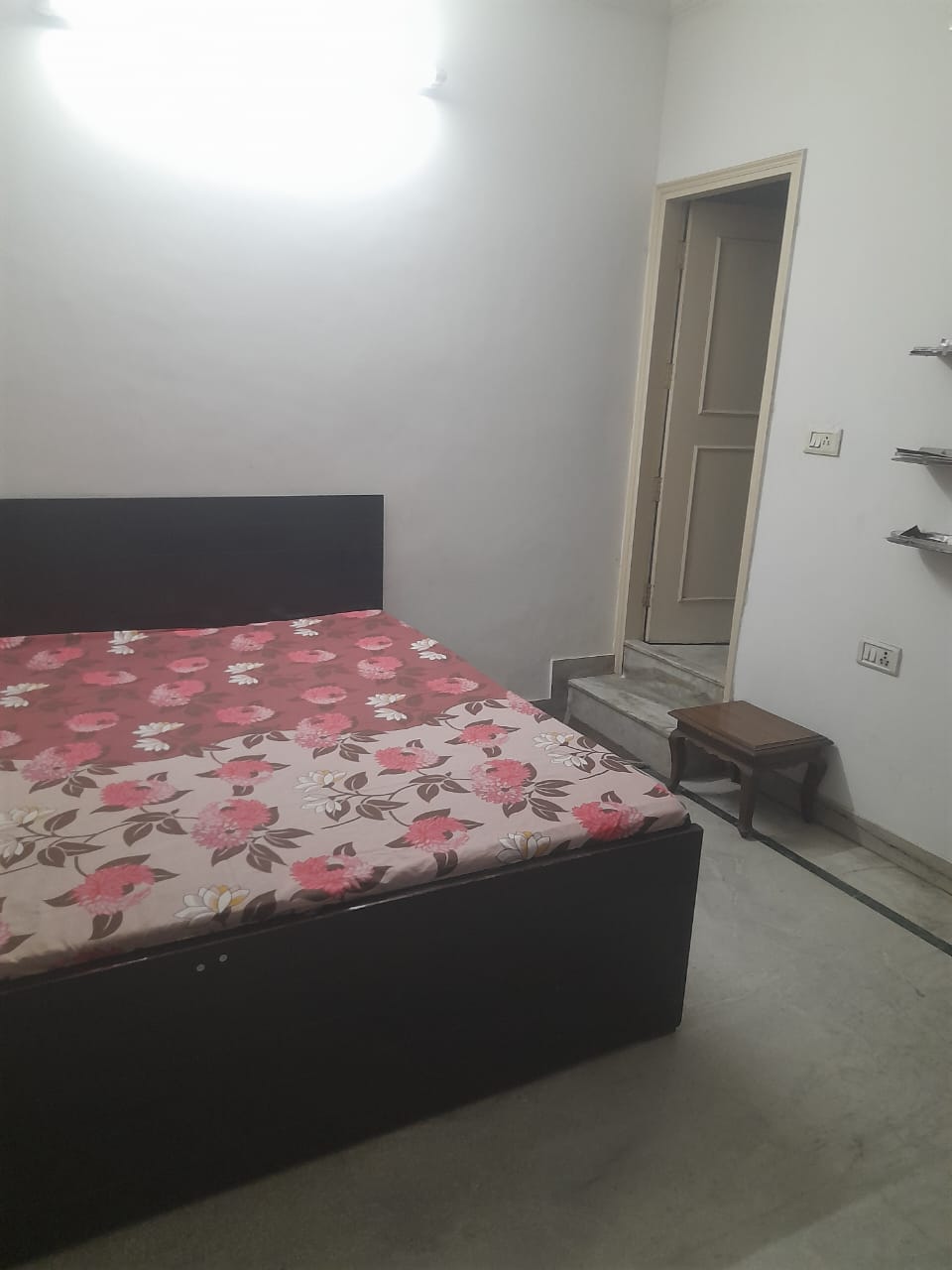 1 RkIndependent House For Rent in Sector 37