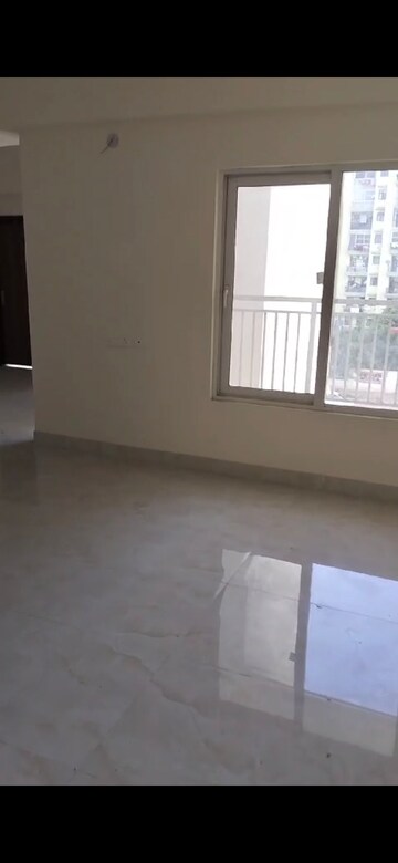 Room in 2.5 BHK Apartment at VVIP Mangal, Raj Nagar Extension – for Sale