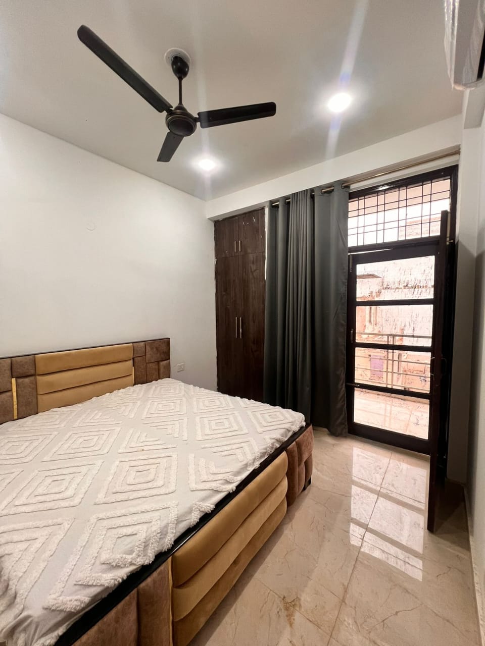 3 BHK Builder Floor For Rent in Shree Shyam Property 