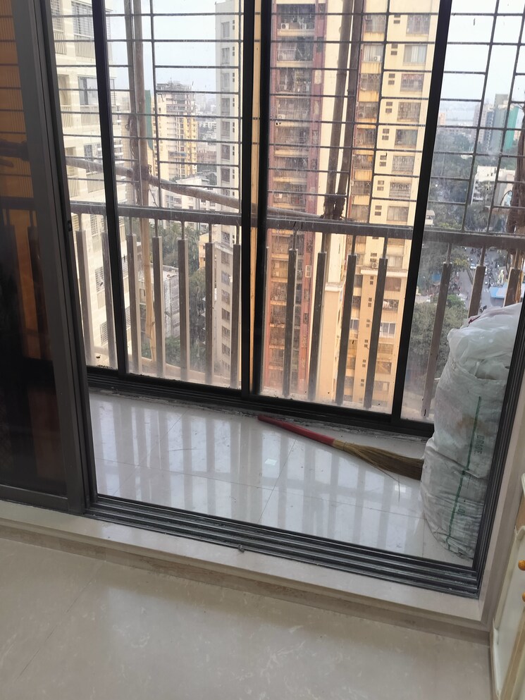 Balcony, pearl-heights 2 Bedroom 950 Sq.Ft. Apartment In Andheri West Mumbai 8609863