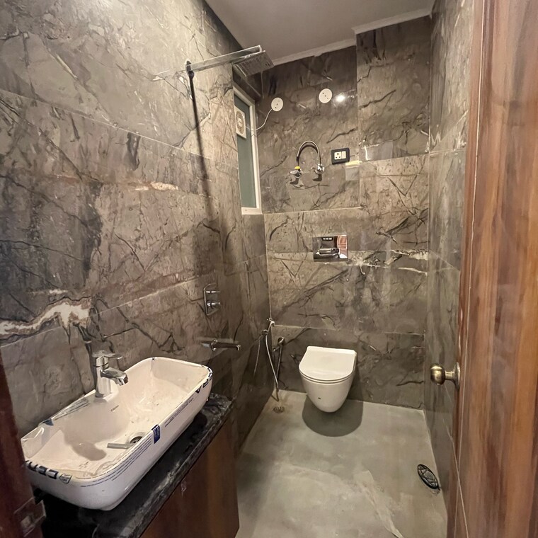 Bathroom, jaunapur 3 Bedroom 1250 Sq.Ft. Builder Floor In Jaunapur Delhi 8609871