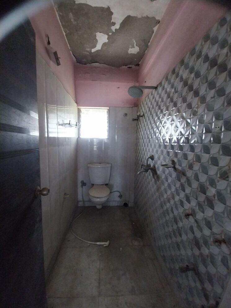 Bathroom, bansdroni 2 Bedroom 750 Sq.Ft. Apartment In Bansdroni Kolkata 8609932