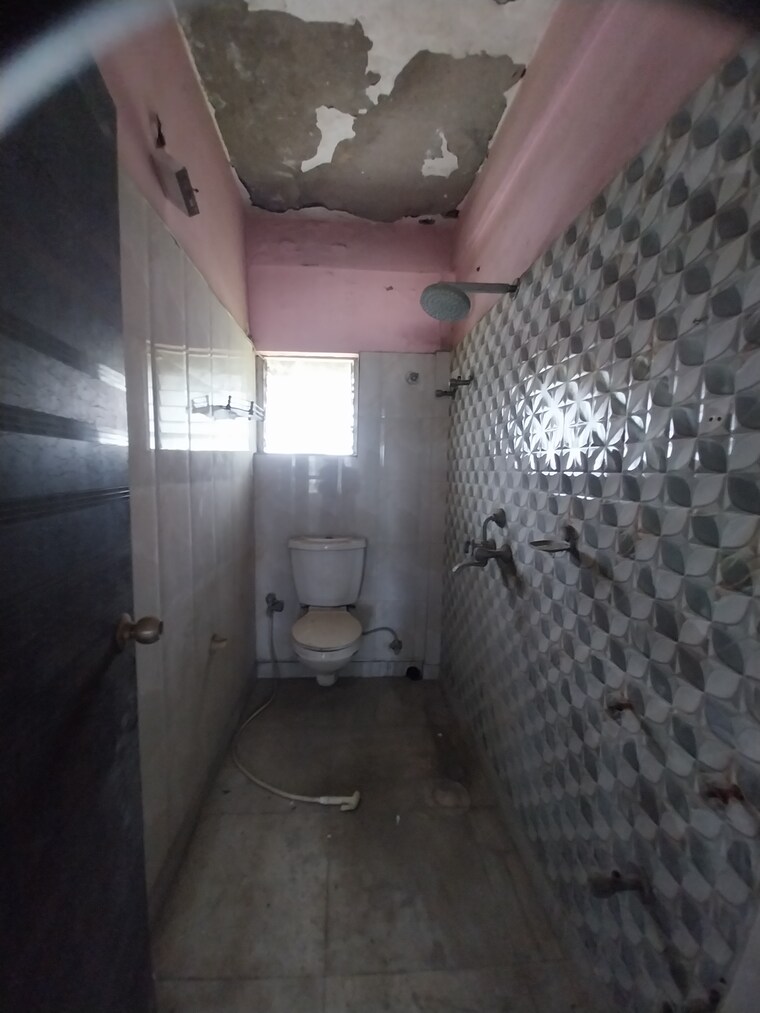 Bathroom, bansdroni 2 Bedroom 750 Sq.Ft. Apartment In Bansdroni Kolkata 8609932