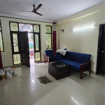 Living Room in 2.5 BHK Villa at Sector 21 – for Rent
