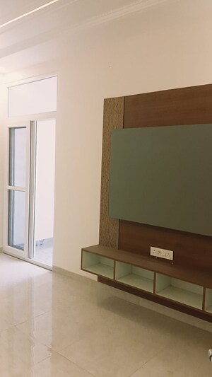 Room in 4 BHK Independent House at Gandhi Path – for Sale