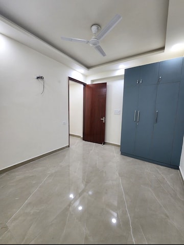 Room in 1.5 BHK Apartment at Poonam Saffron, Mira Road – for Rent