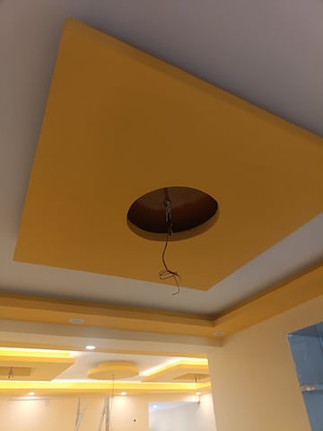 Furnished Amenities in 2 BHK Apartment at Panchsheel Greens II, Sector 16 Greater Noida – for Rent