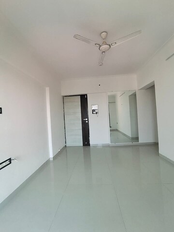 Room in 1 BHK Apartment at Andheri West – for Rent
