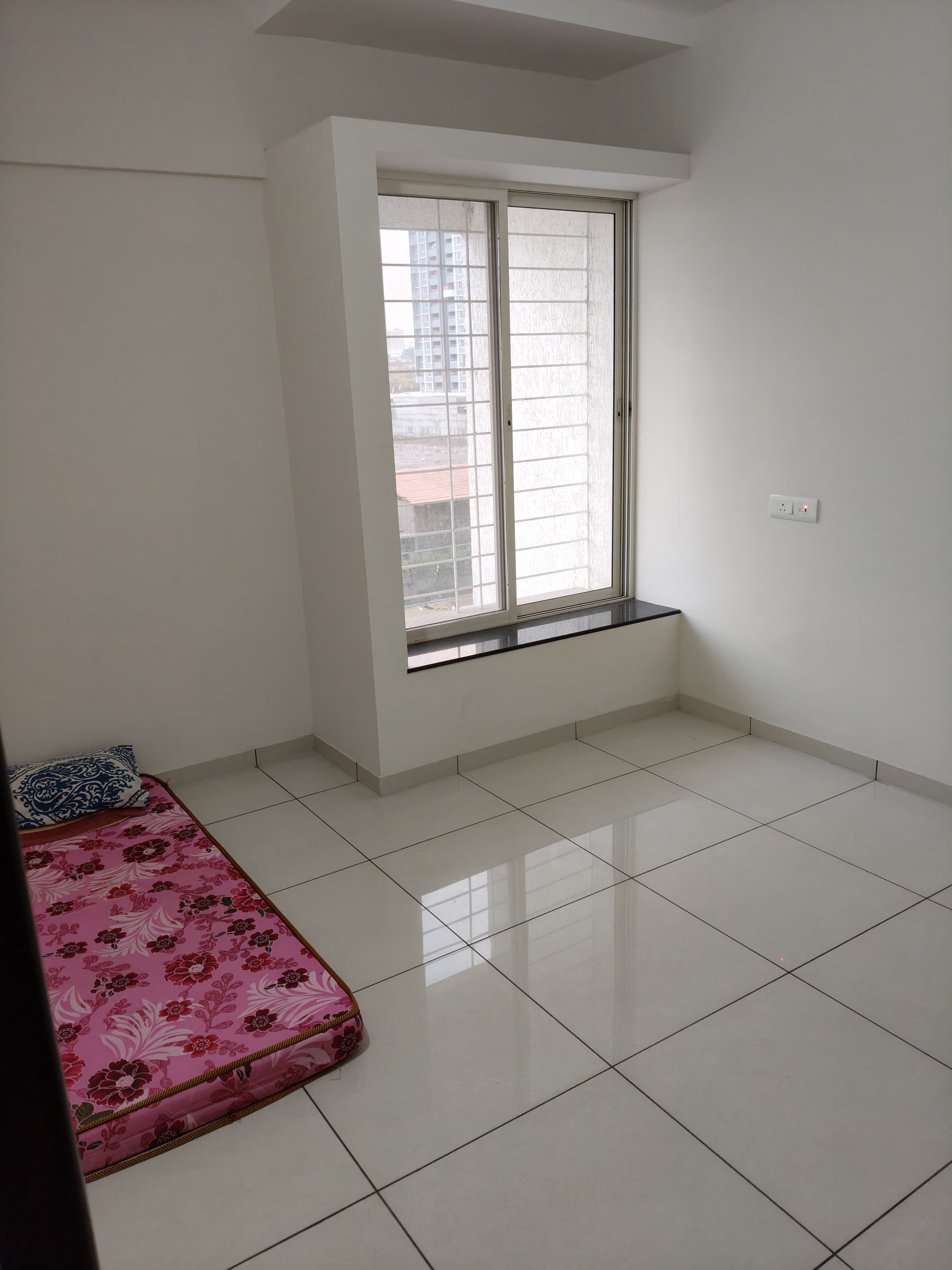 1.5 BHK + Pooja Room Apartment For Rent in Arkade White Lotus