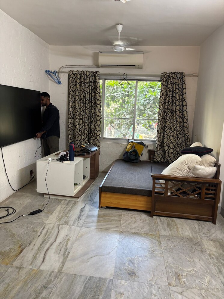 Living Room, hiranandani-gardens-silver-oak 2 Bedroom 750 Sq.Ft. Apartment In Powai Mumbai 8610280