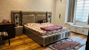 Bedroom in 3.5 BHK Builder Floor at Ardee City, Sector 52 – for Rent