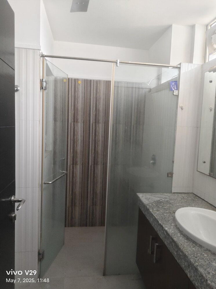 Bathroom, tdi-ourania 4 Bedroom 4200 Sq.Ft. Apartment In Sector 53 Gurgaon 8610677