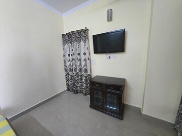 Living Room in 2 BHK Builder Floor at Khirki Extension – for Rent