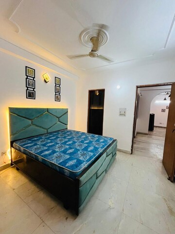 Bedroom in 3 BHK Builder Floor at Saket – for Rent