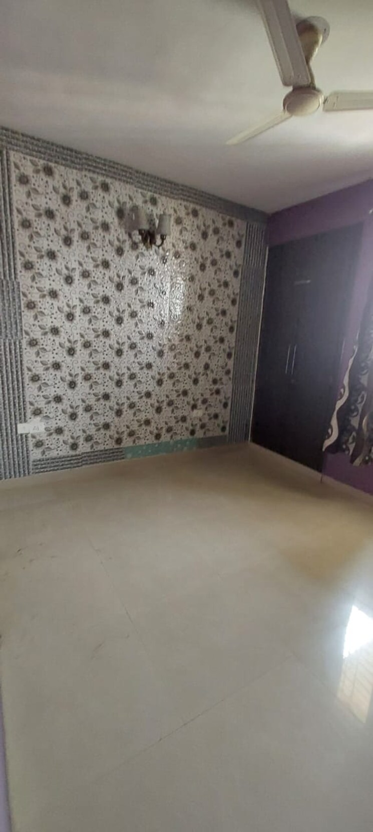 Room, pyramid-urban-homes 3 Bedroom 666 Sq.Ft. Apartment In Sector 70a Gurgaon 8610892