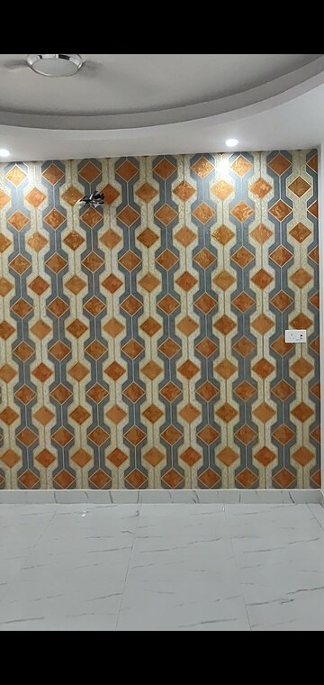 Room in 3 BHK Builder Floor at Viswakarma Colony – for Sale