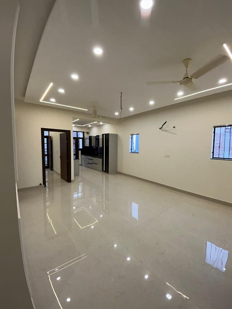 Room, dhakoli 2 Bedroom 900 Sq.Ft. Apartment In Dhakoli Zirakpur 8610897