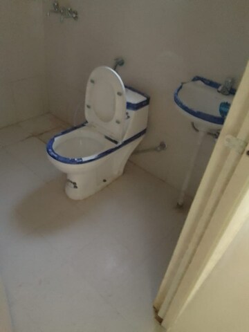 2 BHK Apartment For Rent in Pyramid Heights, Sector 85