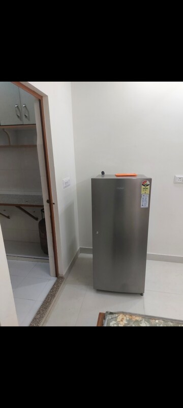 Furnished Amenities in 1 BHK Apartment at Sarita Vihar – for Rent