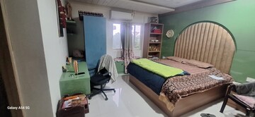 Bedroom in 3 BHK Apartment at SMR Vinay Iconia Hyderabad, Kondapur – for Rent
