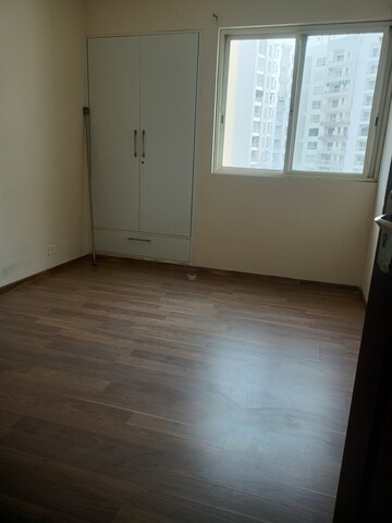Room in 2 BHK Apartment at The 3C Lotus Panache, Sector 110 – for Rent