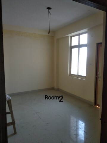 Room in 2 BHK Apartment at Pandeypur – for Sale