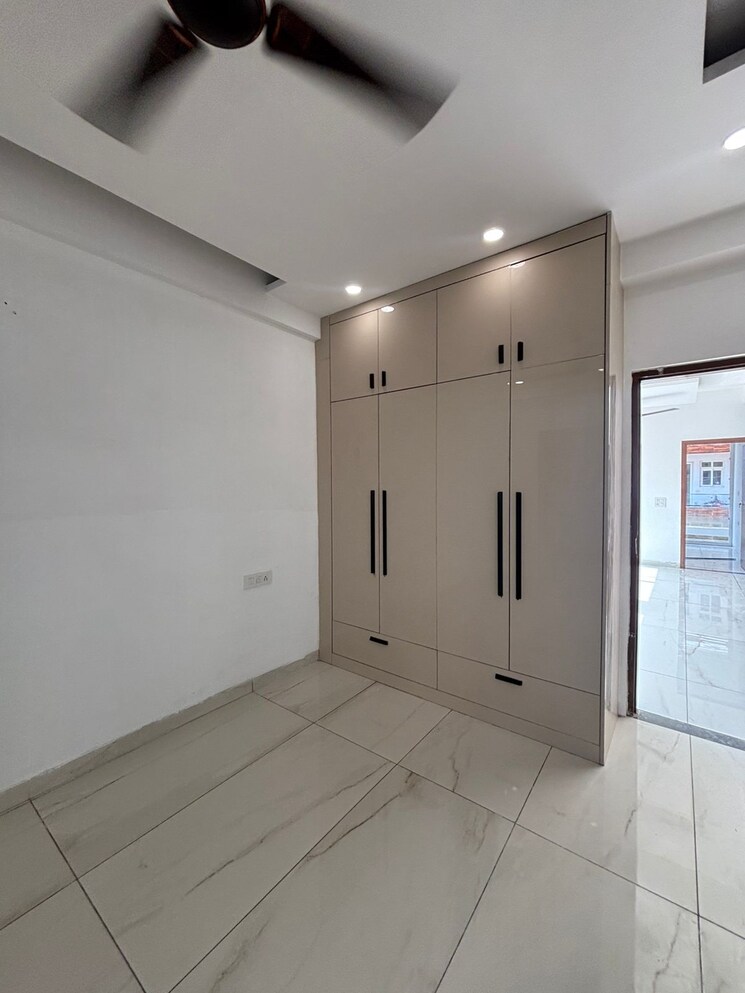 Room, dhakoli 3 Bedroom 1250 Sq.Ft. Builder Floor In Dhakoli Zirakpur 8611138