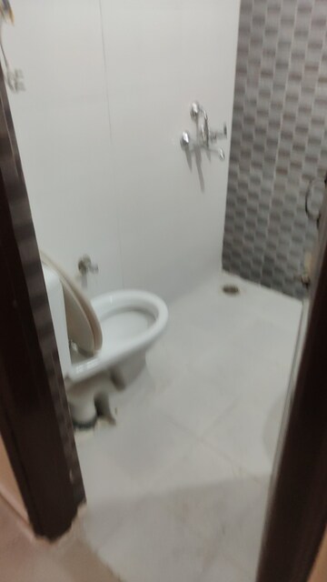 Furnished Amenities in 3 BHK Apartment at Maya Garden City, Lohgarh – for Rent