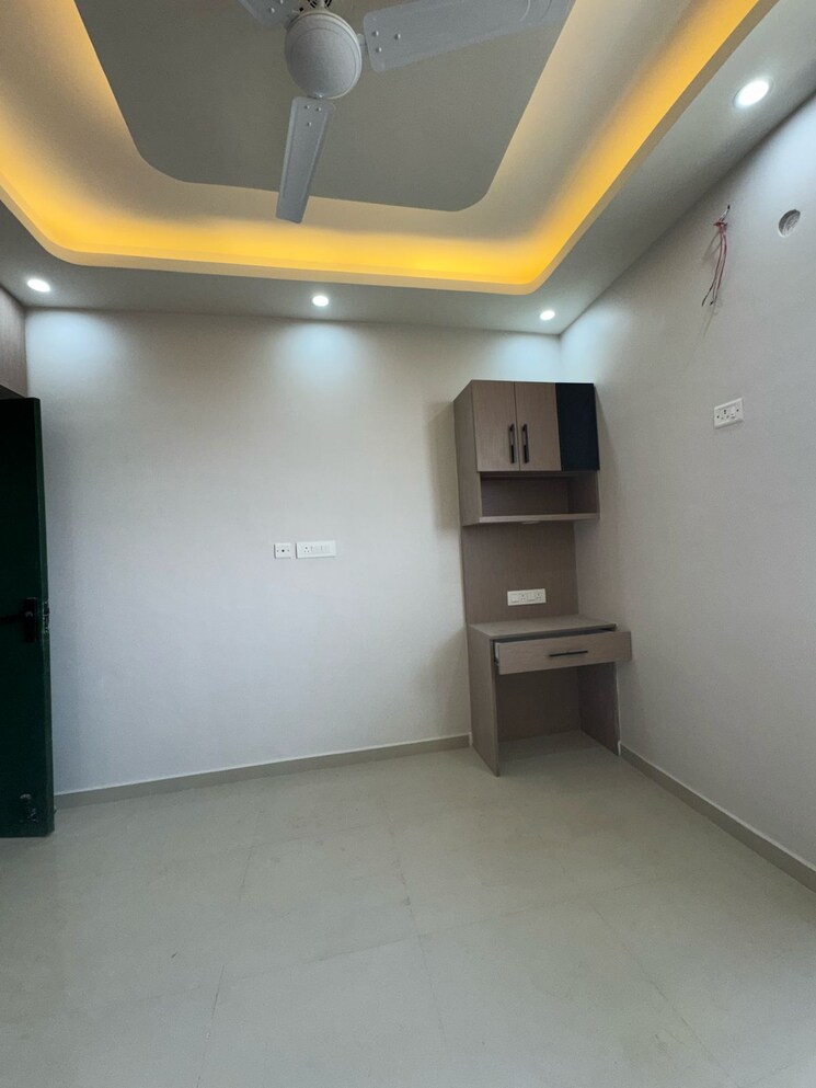 Room, pyramid-fusion-homes 2 Bedroom 680 Sq.Ft. Apartment In Sector 70a Gurgaon 8611228