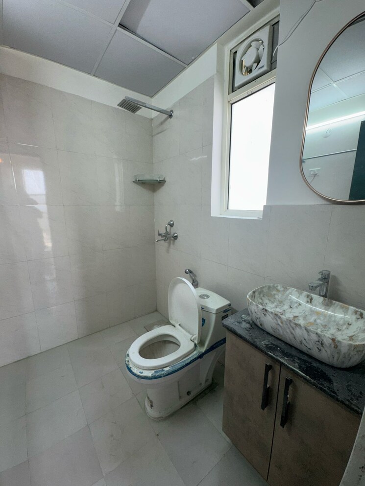 Bathroom, pyramid-fusion-homes 2 Bedroom 680 Sq.Ft. Apartment In Sector 70a Gurgaon 8611228