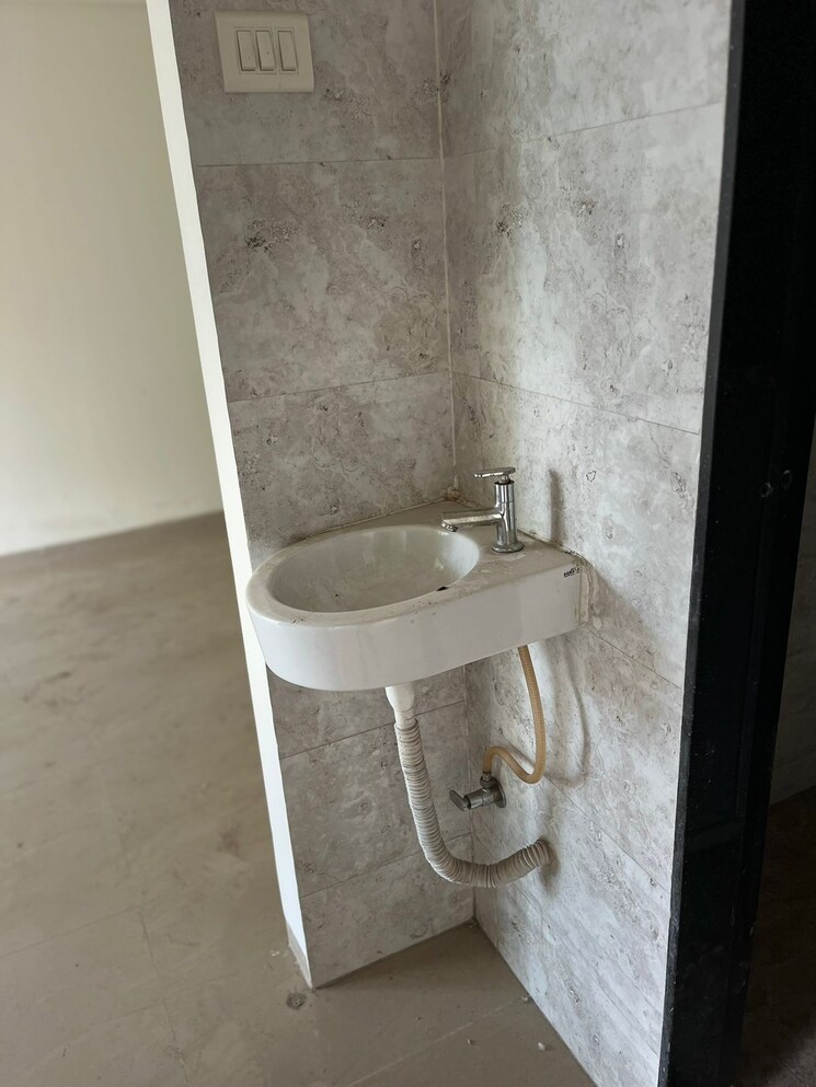 Bathroom, krishna-paradise-ulwe 1 Bedroom 600 Sq.Ft. Apartment In Ulwe Sector 17 Navi Mumbai 8611278
