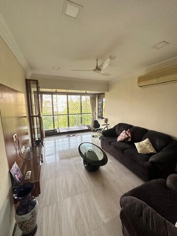 2 BHK Apartment For Rent in Bandra West