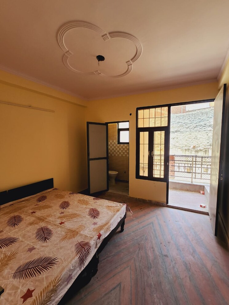 Bedroom, new ashok nagar 1 Bedroom 350 Sq.Ft. Apartment In New Ashok Nagar Delhi 8611626
