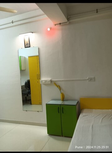 Room in 1 BHK Apartment at Tilak Nagar – for Rent