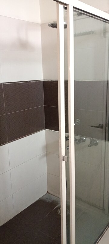 Bathroom in 2 BHK Builder Floor at RWA Apartments Sector 19, Sector 19 – for Rent