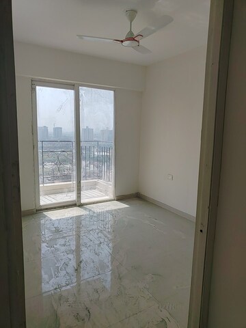 Room in 2 BHK Apartment at Signature The Millennia 2, Sector 37d – for Rent