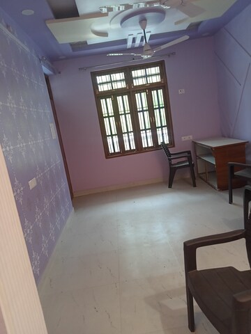 Room in 2 BHK Independent House at Jankipuram – for Rent