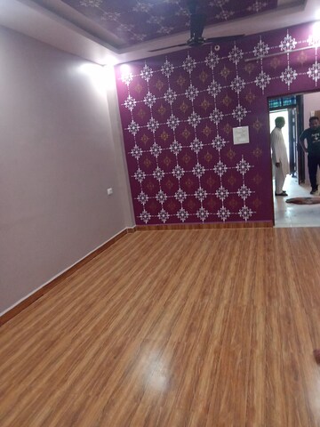 Room in 2 BHK Independent House at Jankipuram – for Rent